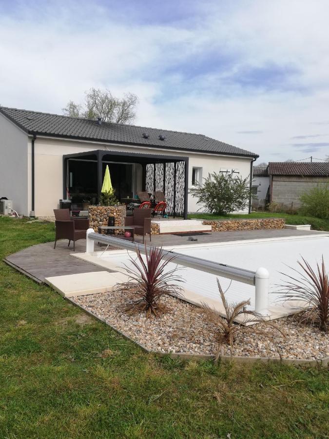 Chambre D'Hotes Chez Sandrine Guitres Exterior photo